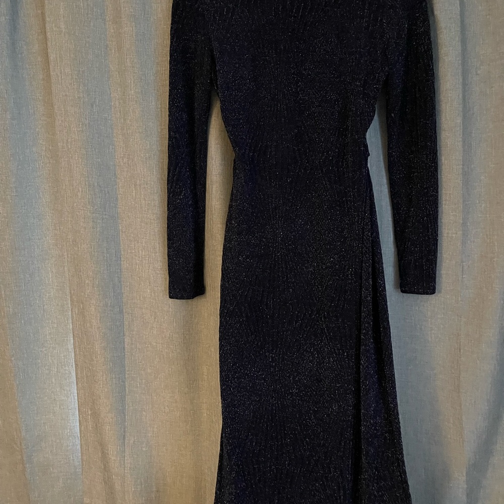 Beautiful dark blue long flowing dress - Picture 7 of 16